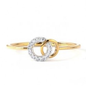 Circular Casual Diamond Ring 